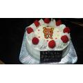 誕生日のケーキ(購入品の例)